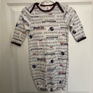 Denver Bronco night gown with matching hat for babies 3-6 months